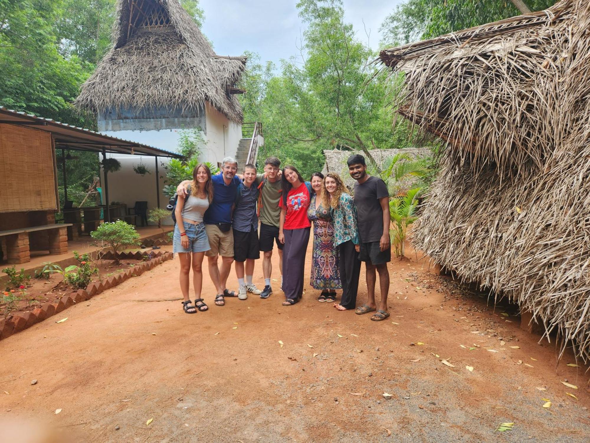 Nebula Nest Cafe & Hostel Auroville Luaran gambar